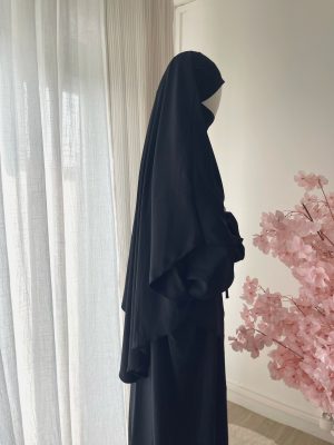 Khimar Farah Noir – Crêpe Nidha Royale, fluide et ajustable avec niqab intégré